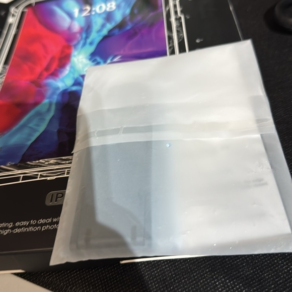 BRAND NEW OPEN BOX | iPad 10 | Waterproof Case - Picture 4 of 11